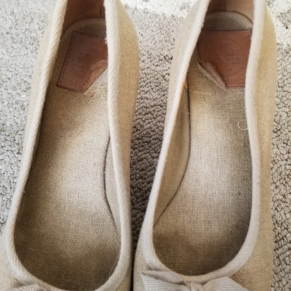 Tory Burch Beige Canvas Peep-Toe Espadrille Wedges with Bow